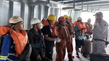 আরব সাগর থেকে বাংলাদেশিসহ ১৮ নাবিককে উদ্ধার করলো পাকিস্তানের নৌবাহিনী