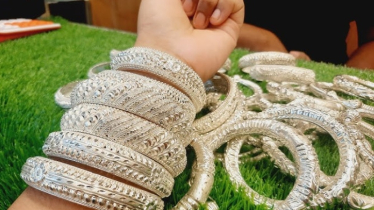 কমেছে স্বর্ণের দাম, রুপার ভরি কতো?    