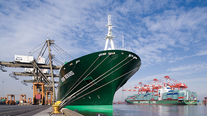 সিঙ্গাপুর থেকে ২৭ হাজার টন ডিজেল নিয়ে চট্টগ্রাম বন্দরে এলো জাহাজ