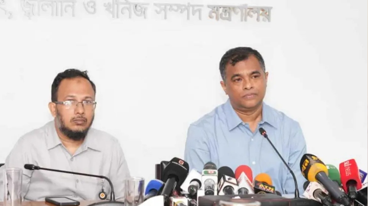 ‘তেলের কোন সংকট নেই, এপ্রিল মাস নিরাপদ’