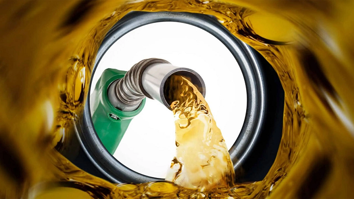 যুক্তরাষ্ট্র-ইরানের হুমকি-পাল্টা হুমকির মধ্যে আবারও বাড়লো জ্বালানি তেলের দাম যুক্তরাষ্ট্র-ইরানের হুমকি-পাল্টা হুমকির মধ্যে আবারও বাড়লো জ্বালানি তেলের দাম