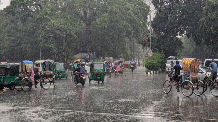 ঢাকার আশপাশে বজ্রবৃষ্টি, ৬ জেলায় ঝড়ের শঙ্কা