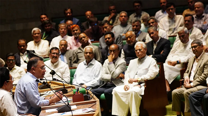 জ্বালানি মজুত ও চোরাচালান রোধে কঠোর ব্যবস্থার নির্দেশ প্রধানমন্ত্রীর