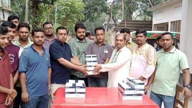ড. সাইমুম পারভেজের উদ্যোগে শিবগঞ্জে ডেঙ্গু পরীক্ষার কিট সরবরাহ