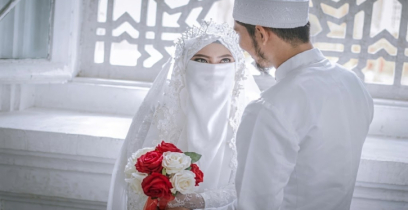 স্ত্রীদের সঙ্গে কেমন আচরণ করতে বলেছেন মহানবী (সা.)? জেনে নিন ইসলামের ৮ শিক্ষা