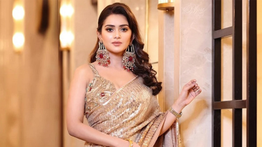 শাড়িকাণ্ড: আবারও তানজিন তিশার বিরুদ্ধে মামলা
