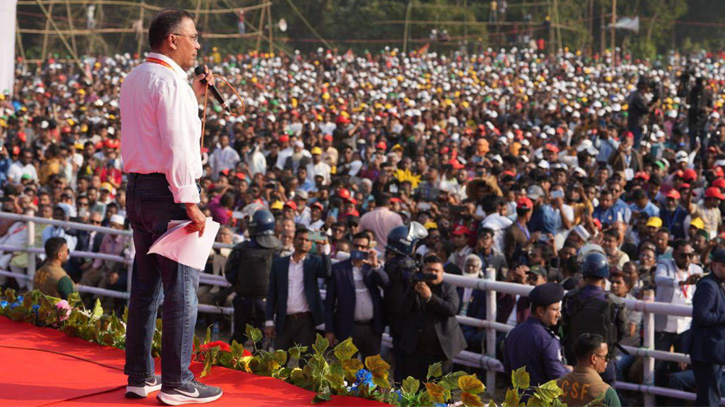 সিলেটের জনসভা দিয়ে আনুষ্ঠানিক প্রচারণায় নামেন তারেক রহমান।