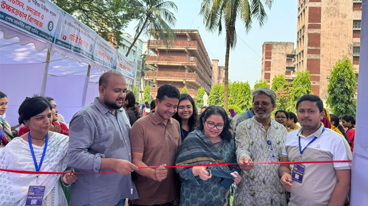 মেডিকেল ক‍্যাম্পটির উদ্বোধন করেন ড. সায়মা হক বিদিশা ও সাইফুদ্দীন আহমেদ 