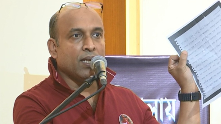 ছবি: আবৃত্তিকার রিয়াজ রনি